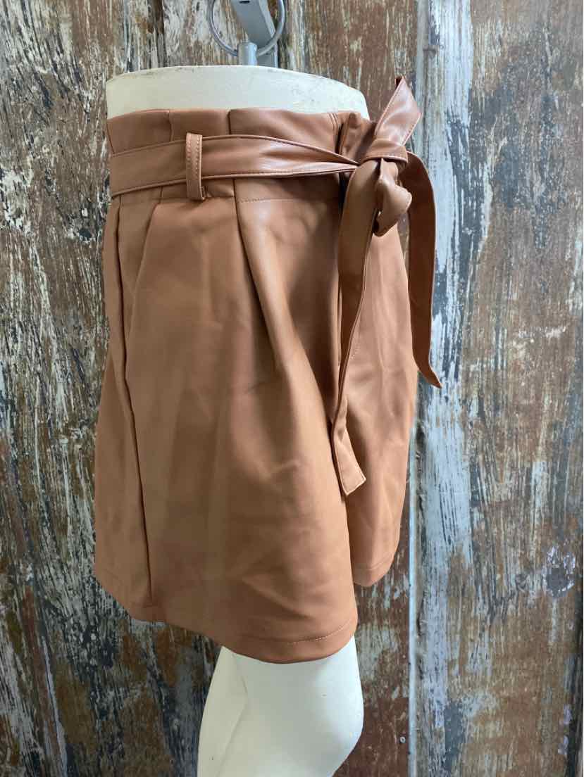 Aaron & Amber Size Medium (8/10) Brown Shorts