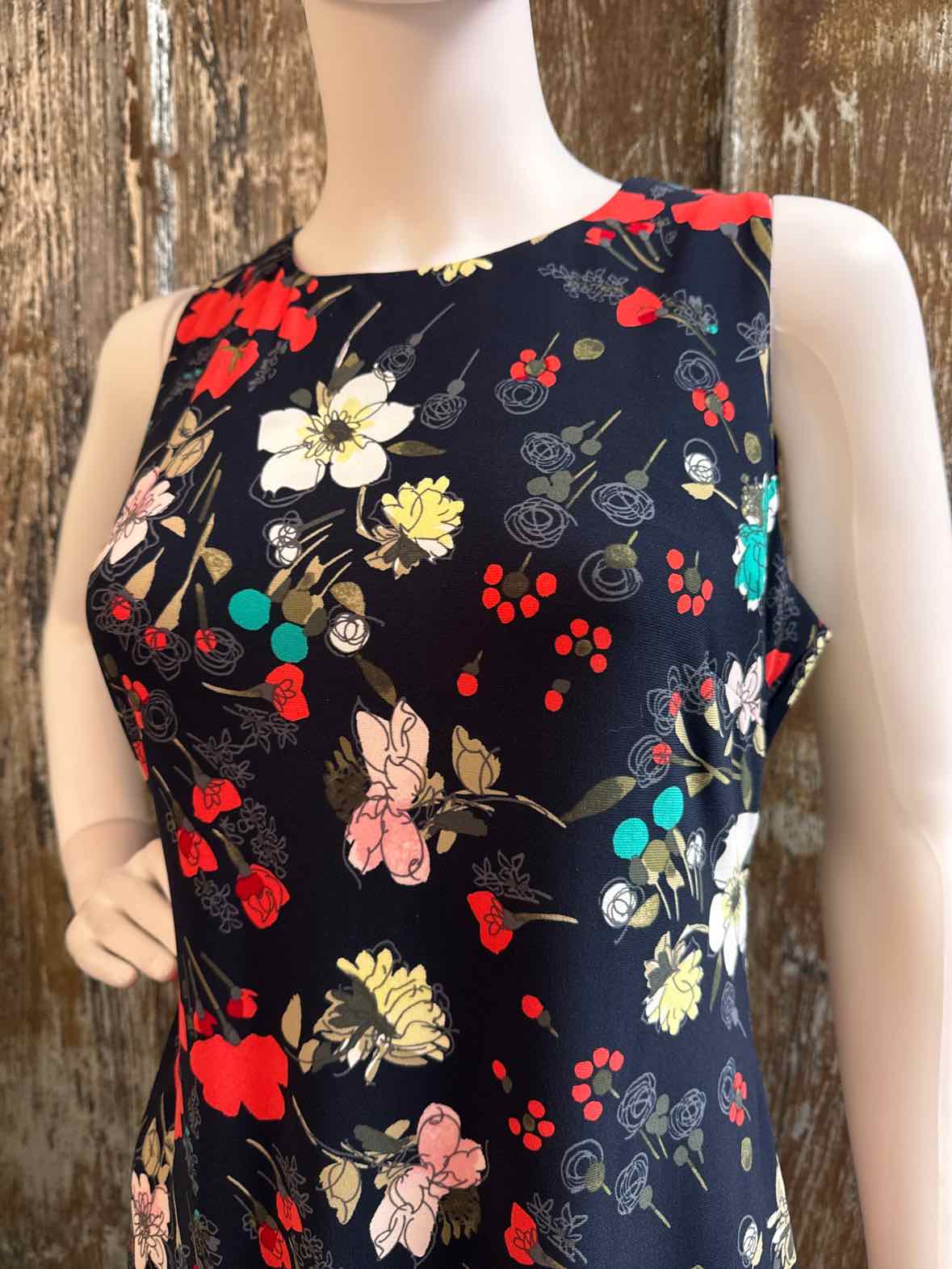 Tommy Hilfiger Size 4 (Small) Navy Floral Dress