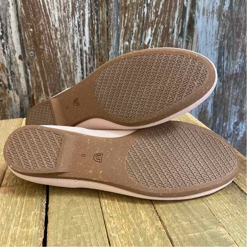 Rothy's 9 Light Pink Shoes