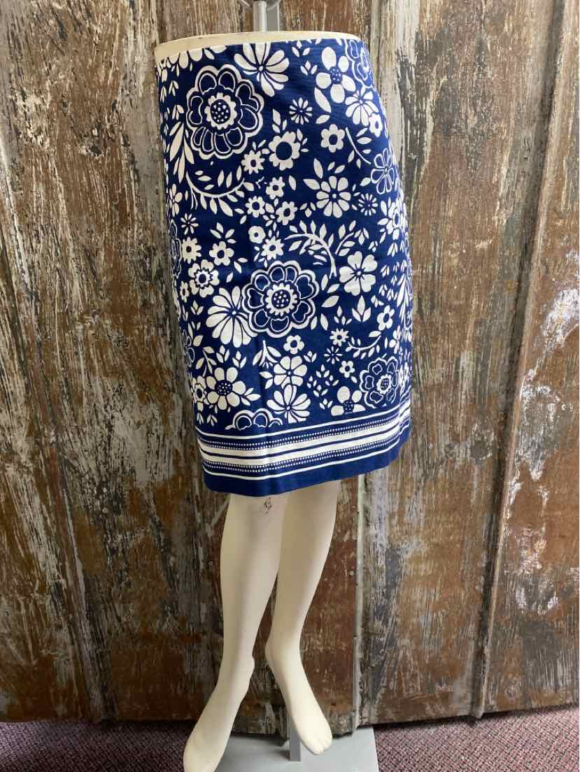 Talbots Size 6 Blue & White Skirt