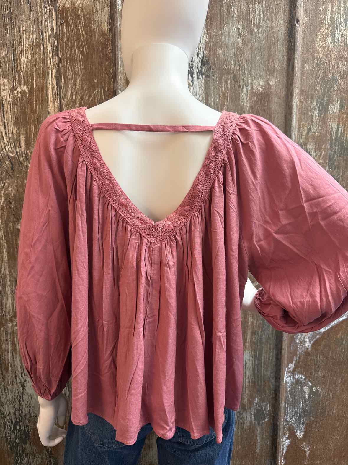 saltwater LUXE Size small Pink tops