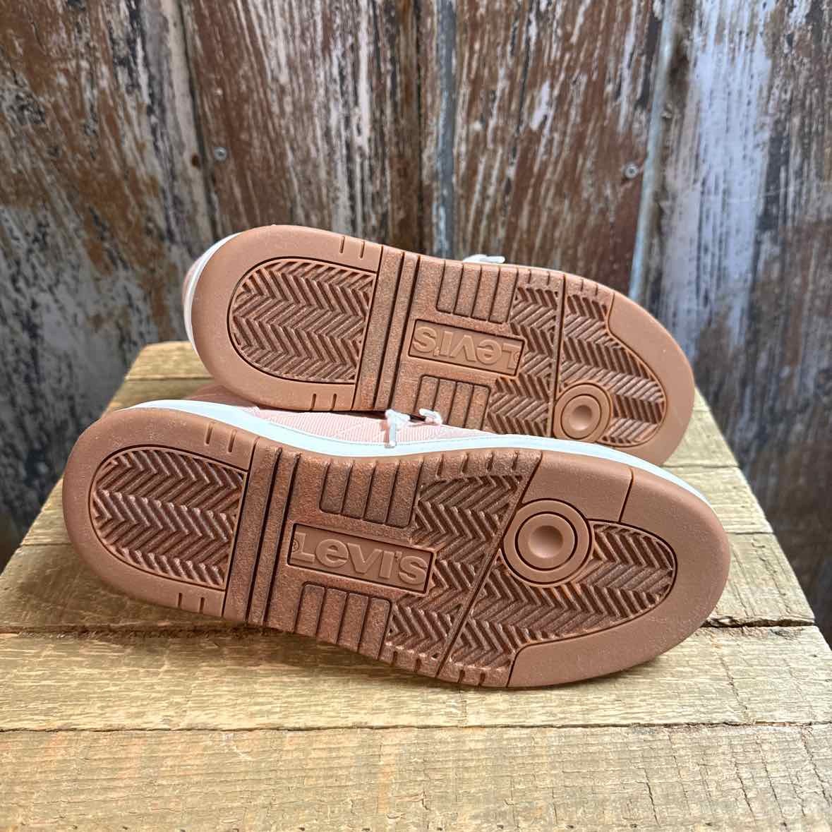 Levi Strauss & Co 7 Pink Sneakers