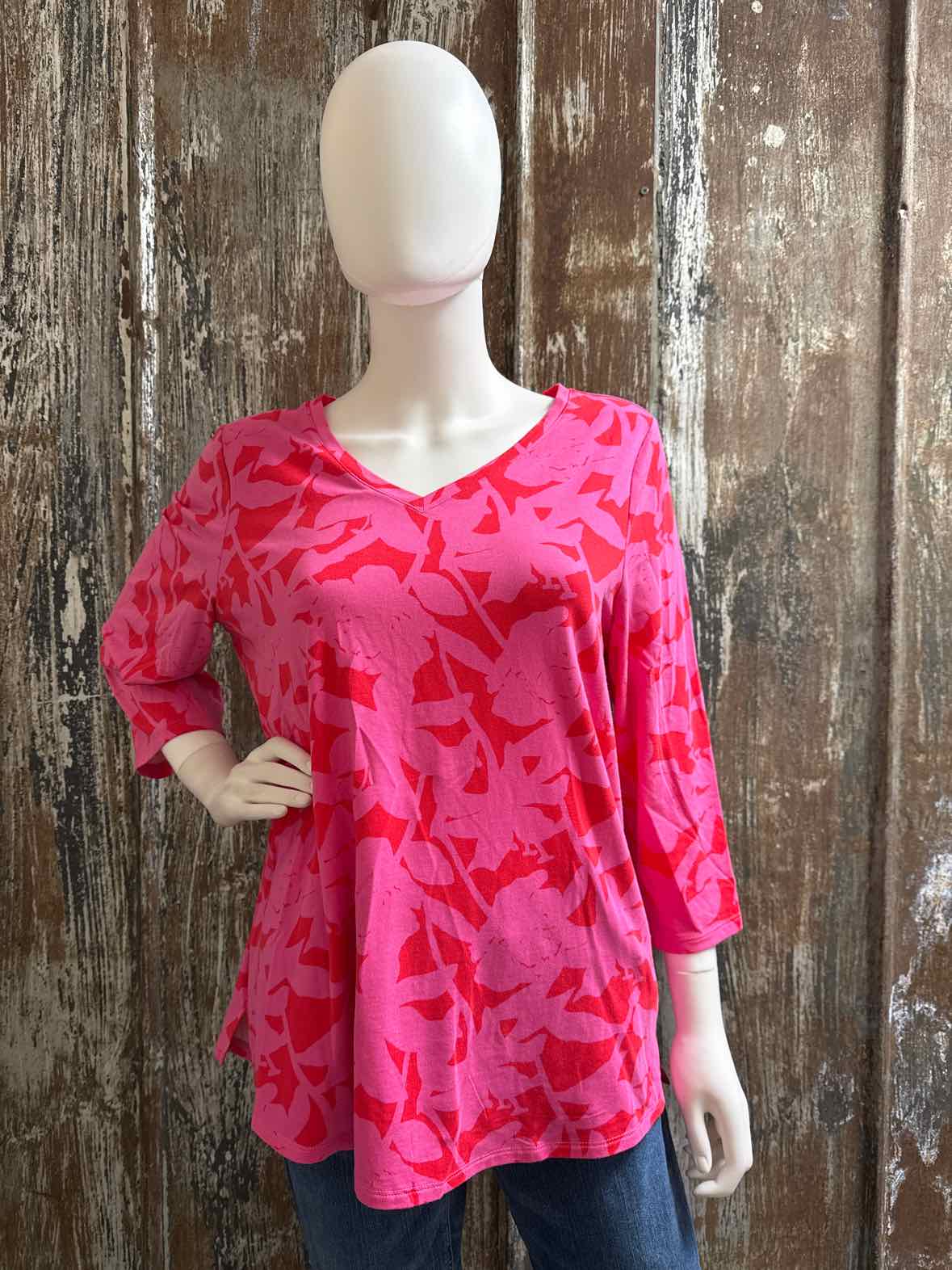 Belle by Kim Gravel Size Medium pink print tops
