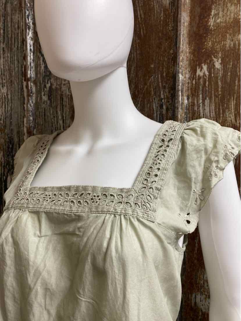Loft Size 10 (Medium) Green tops