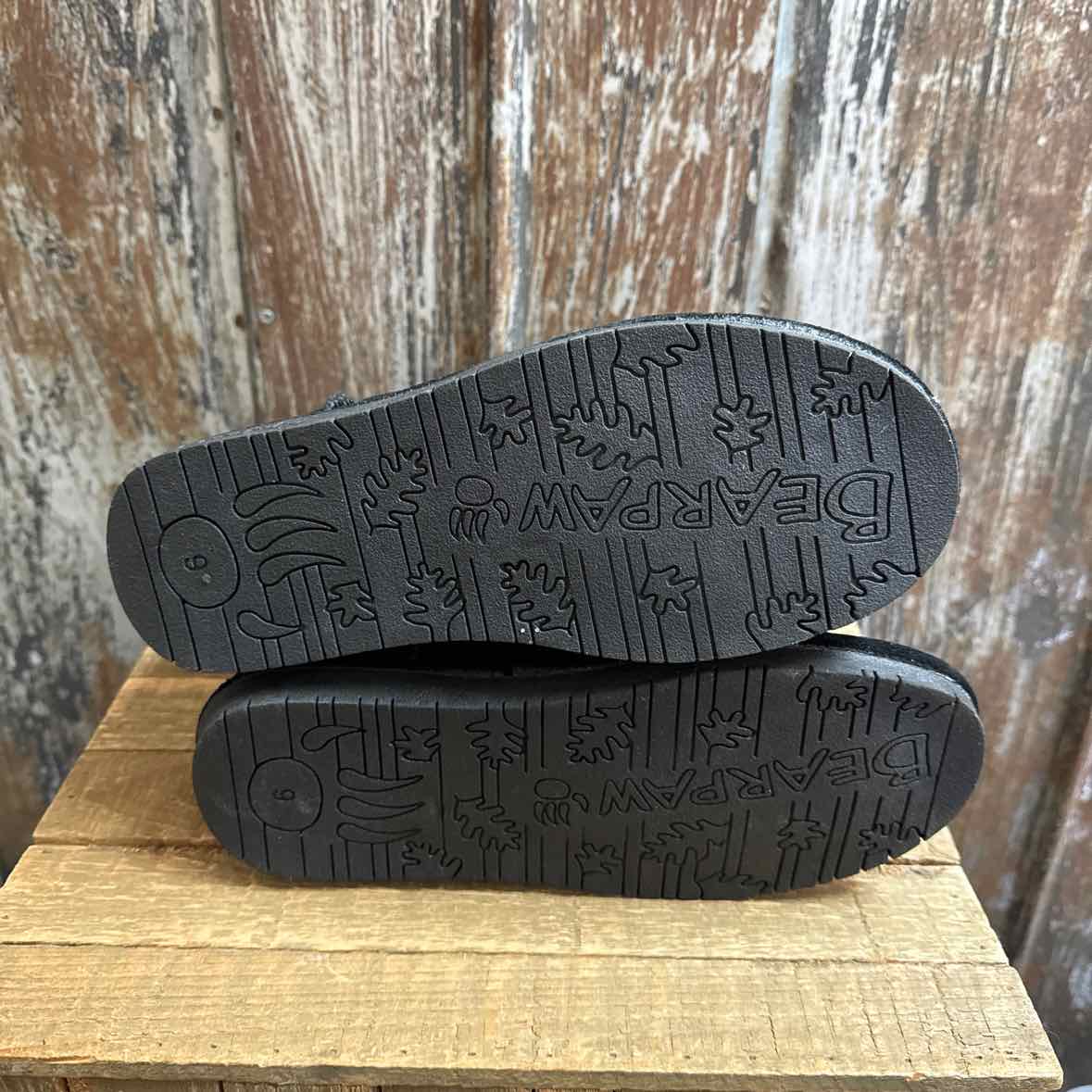 Bearpaw 9 Black Boots