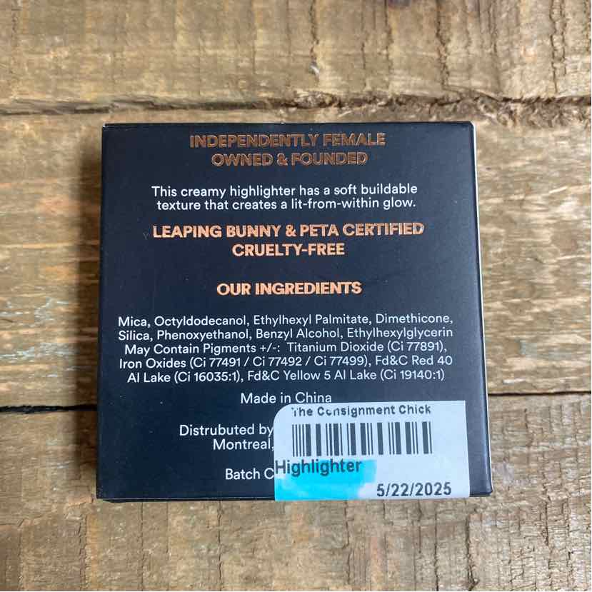 Trust Fund Beauty Highlighter