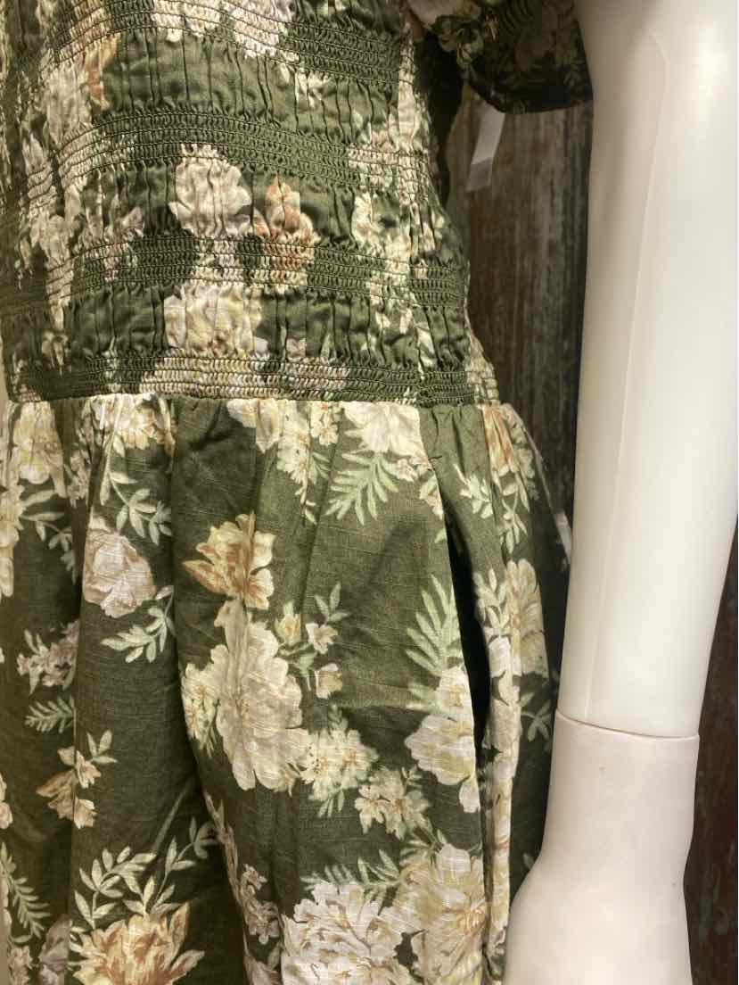 Loft Size Large Green floral print Dress