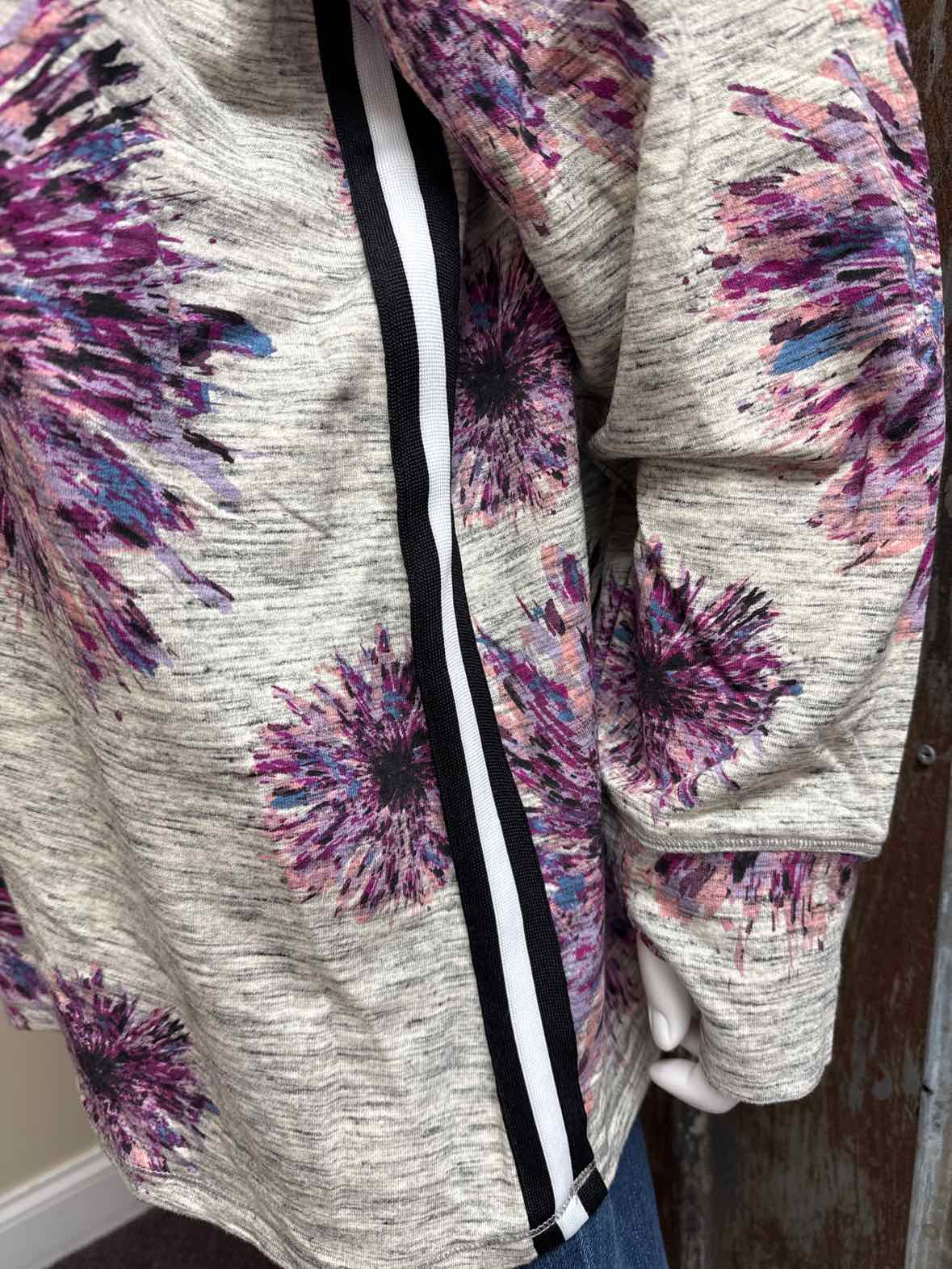 CJ Banks Size 1X Purple/Gray Floral tops