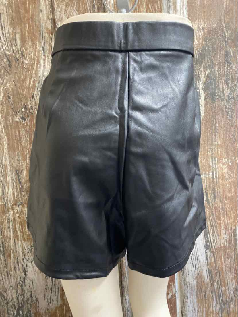 Love Tree Size Large (12/14) Black Shorts
