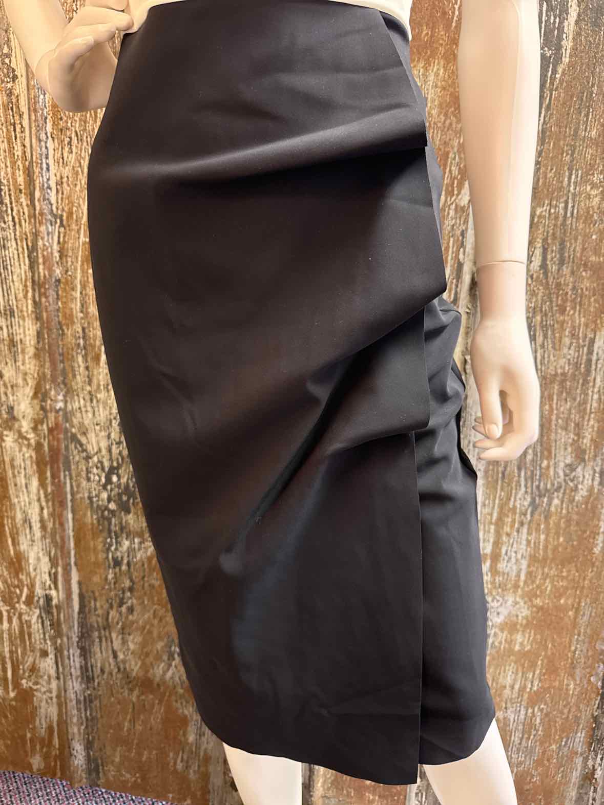 Chiara Boni Size small White & Black Dress