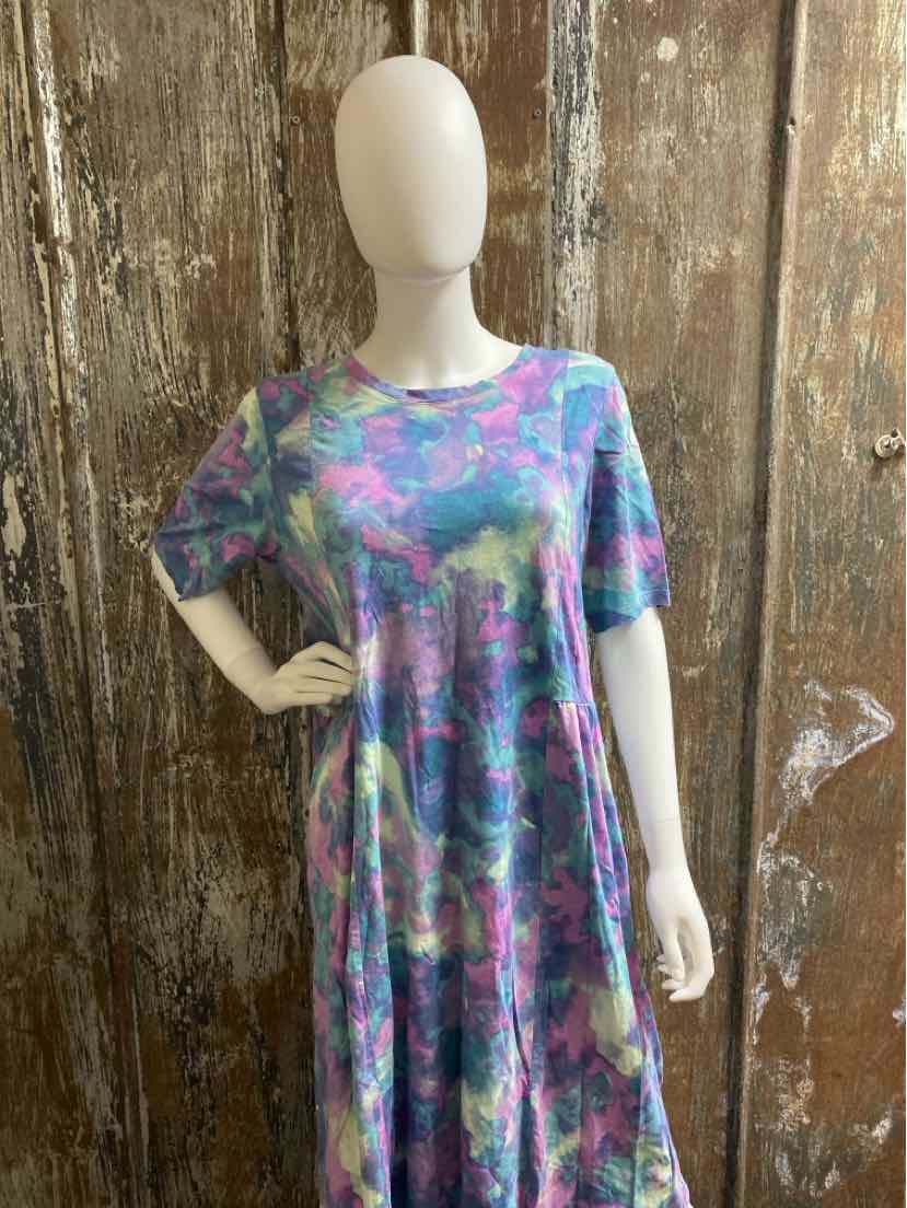 Logo Size Large blue/purple print Dress