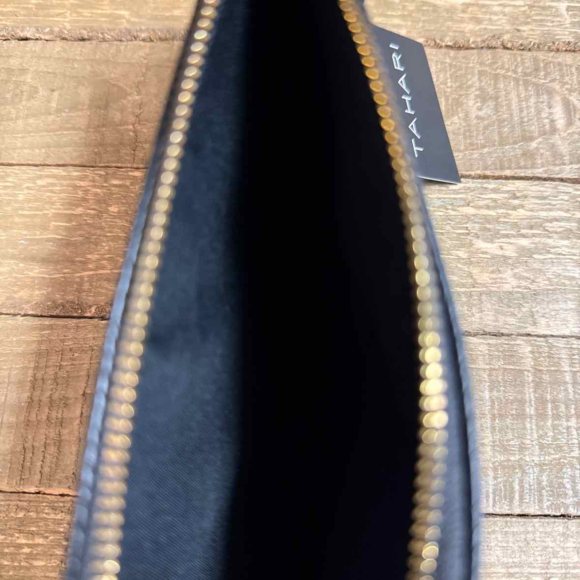 Tahari Wallet