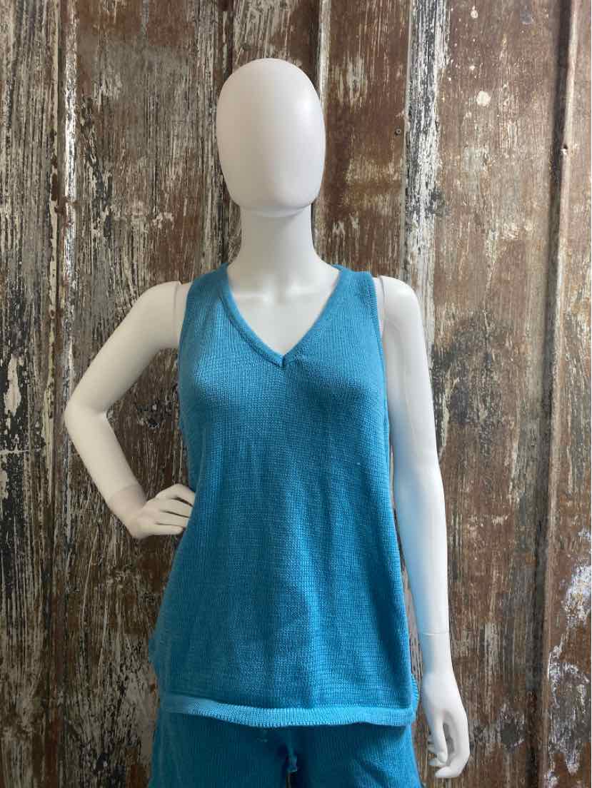 The Free Yoga Size Medium Blue Lounge Set