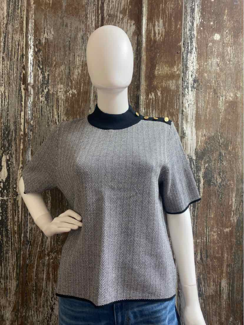 Michael Kors Size Extra Large Black Print tops