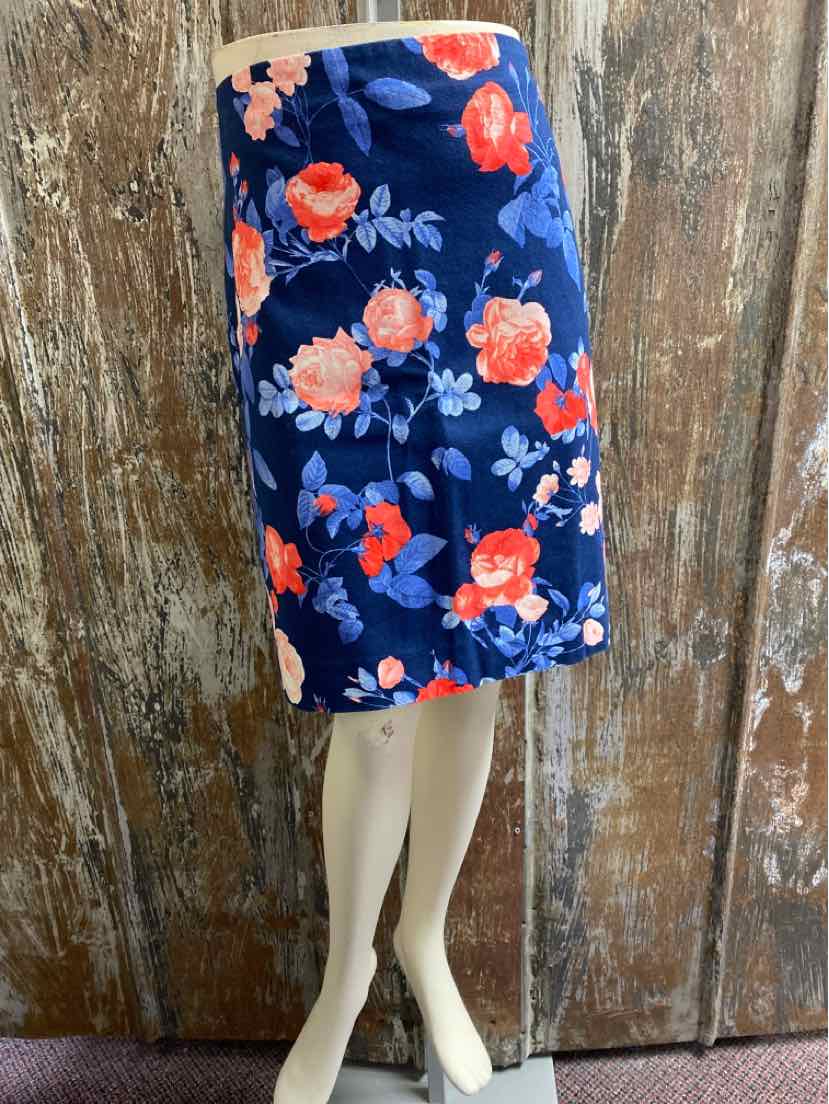 Talbots Size 6 Navy Floral Skirt