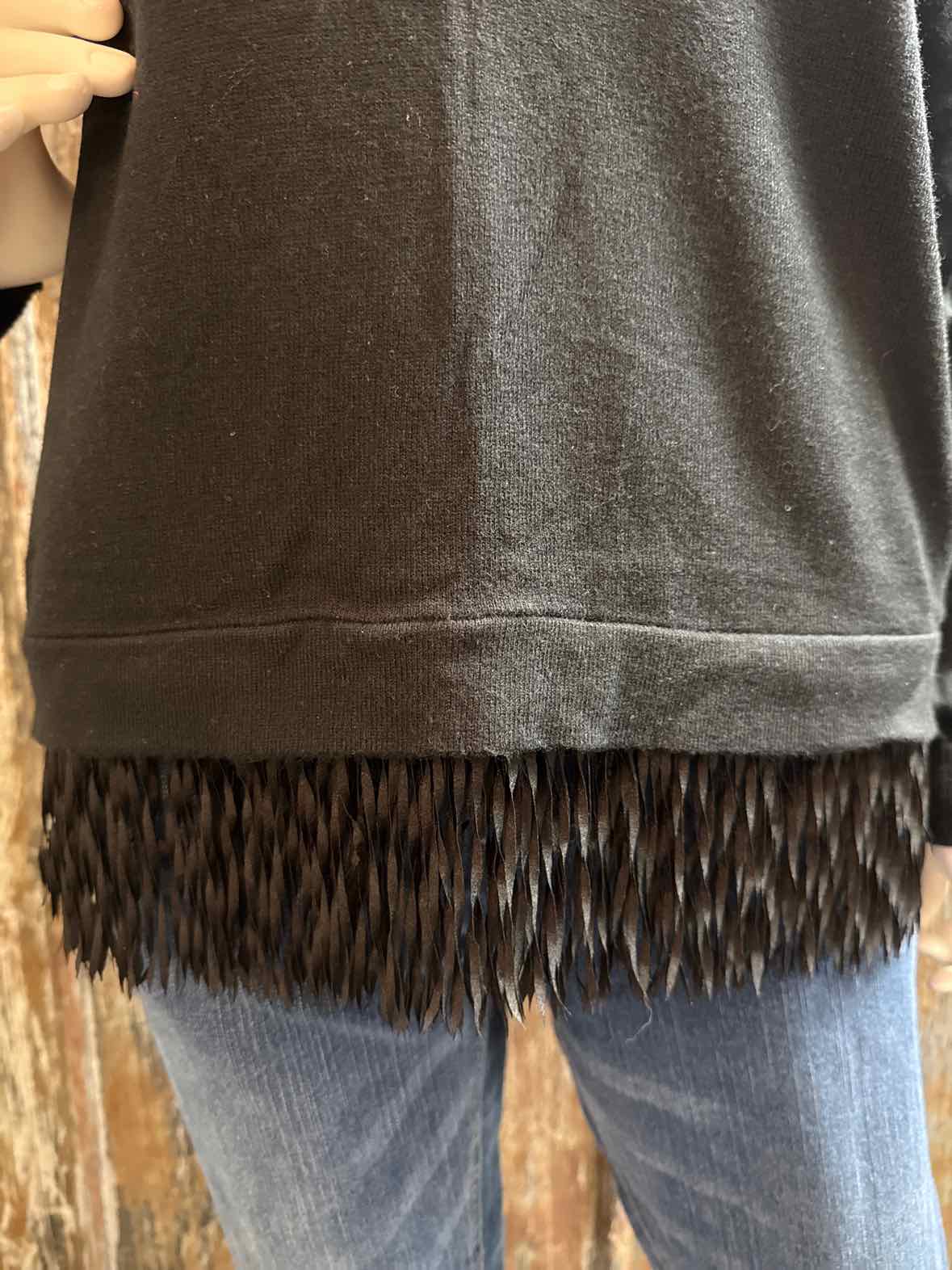 Lilly Pulitzer Size Medium Black Sweater