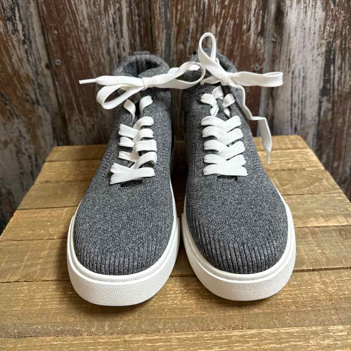 Vivaia 11.5 Gray Sneakers