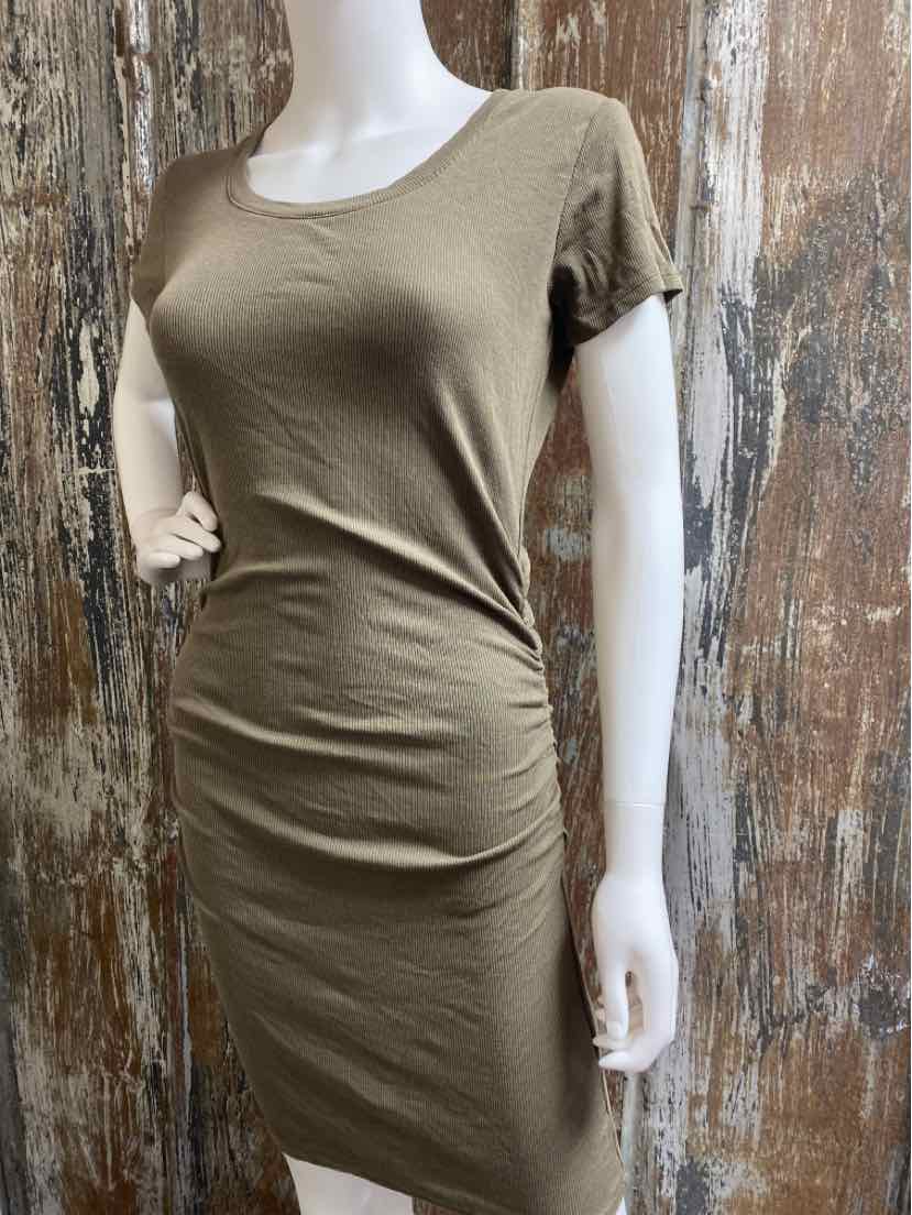 Bobi Size small Green Dress