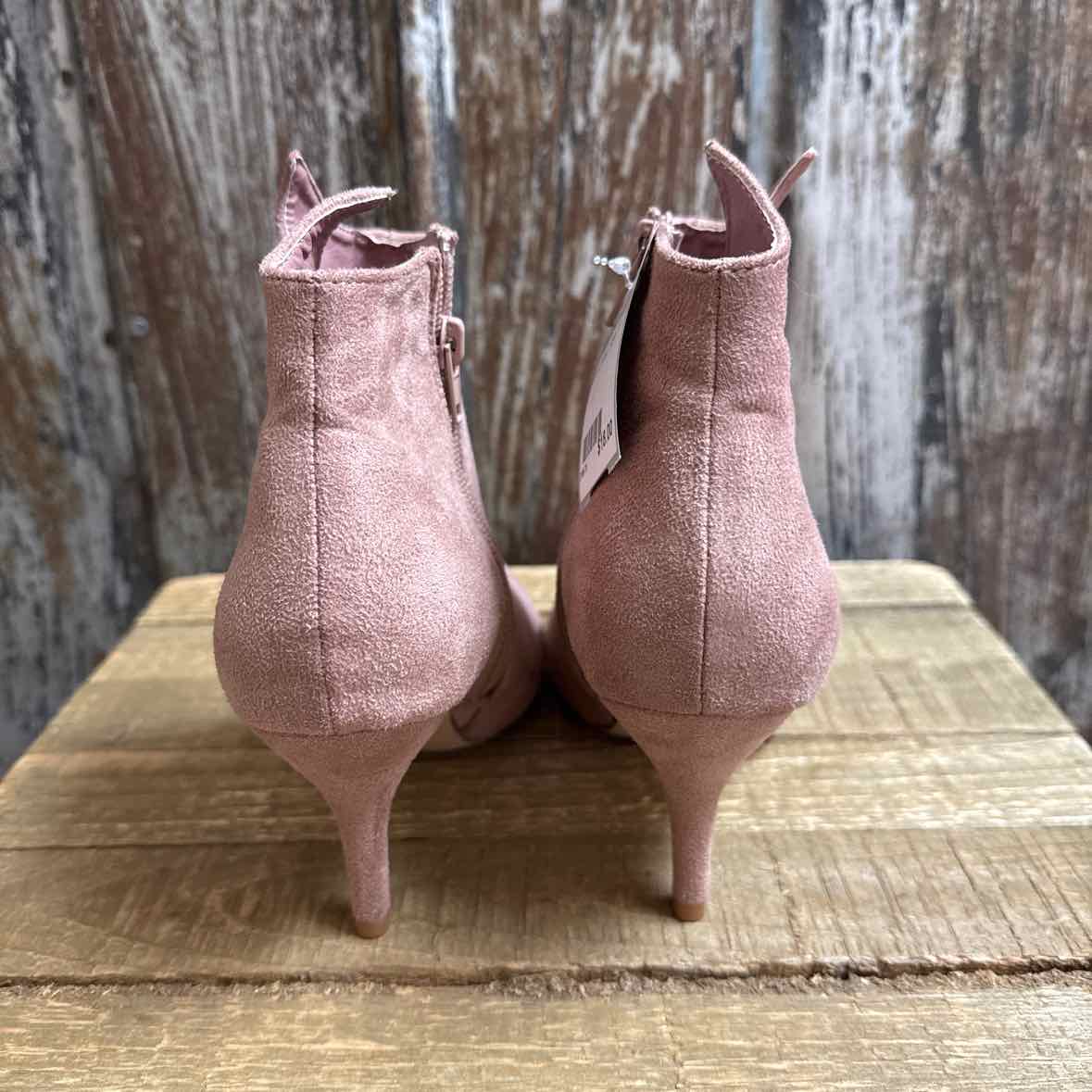 Allegra K 7 Blush Boots