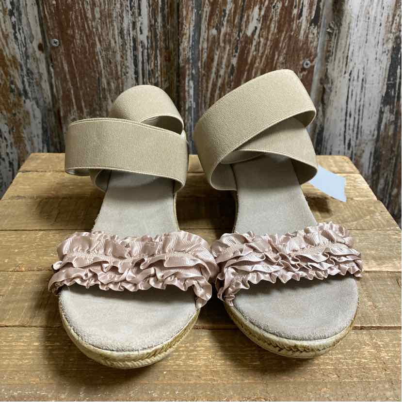 Charleston Shoe Company 9 Linen Sandals