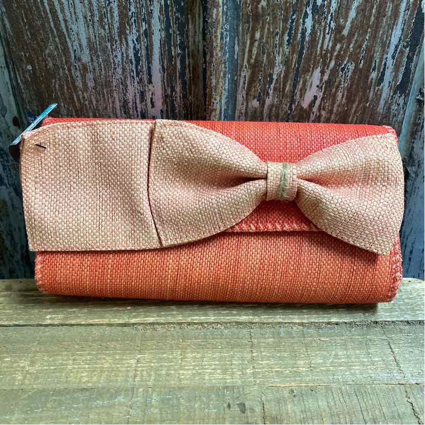 Mudpie Clutch