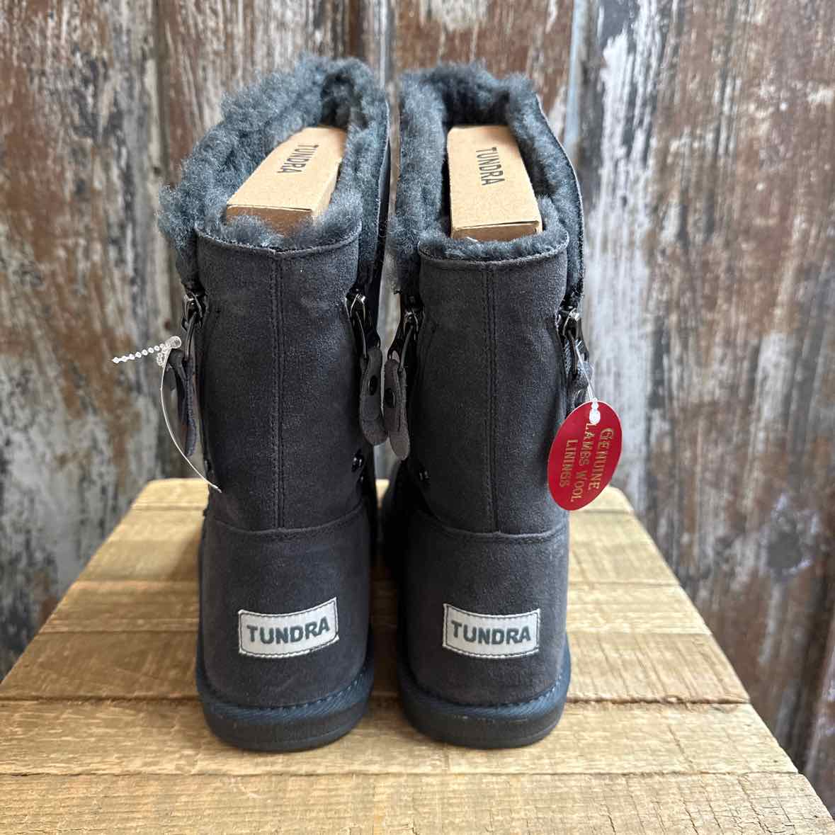 Tundra 10 Gray Boots