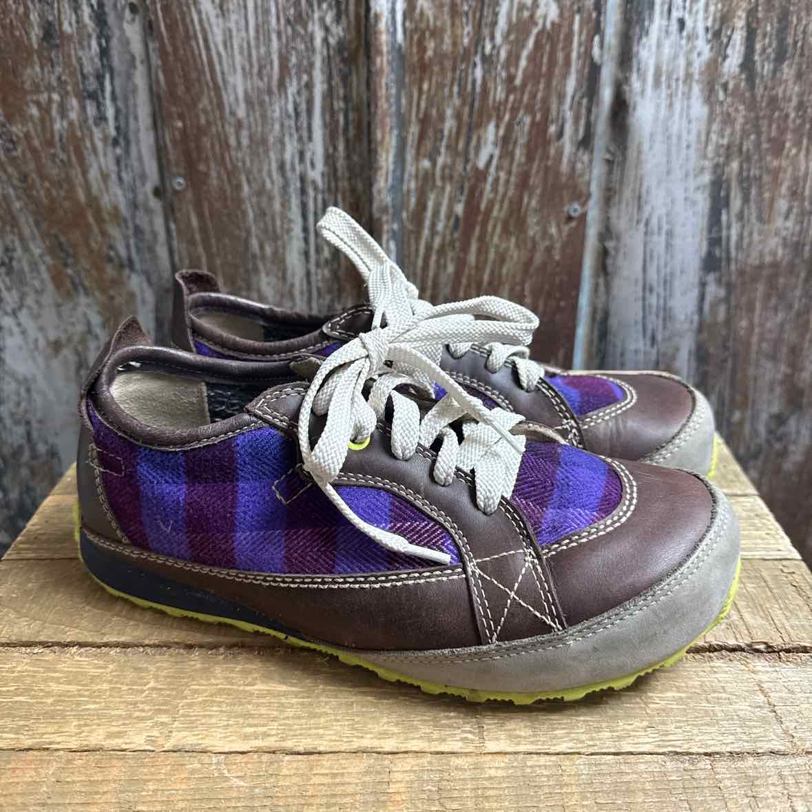 Sorel 9 Purple Plaid Sneakers