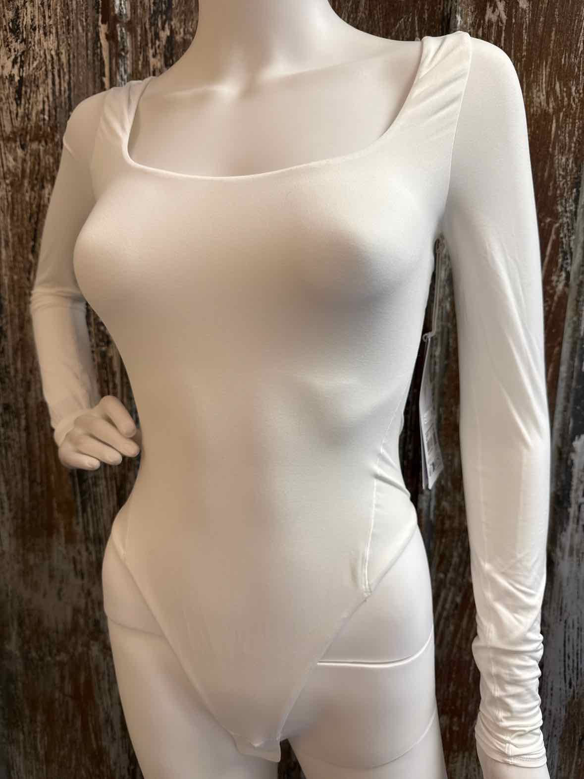 lululemon Size small White Bodysuit