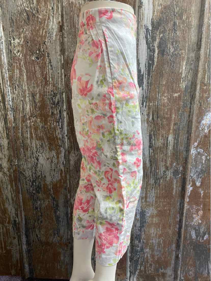 J. Jill Size Large (12/14) pink floral Capri Pants