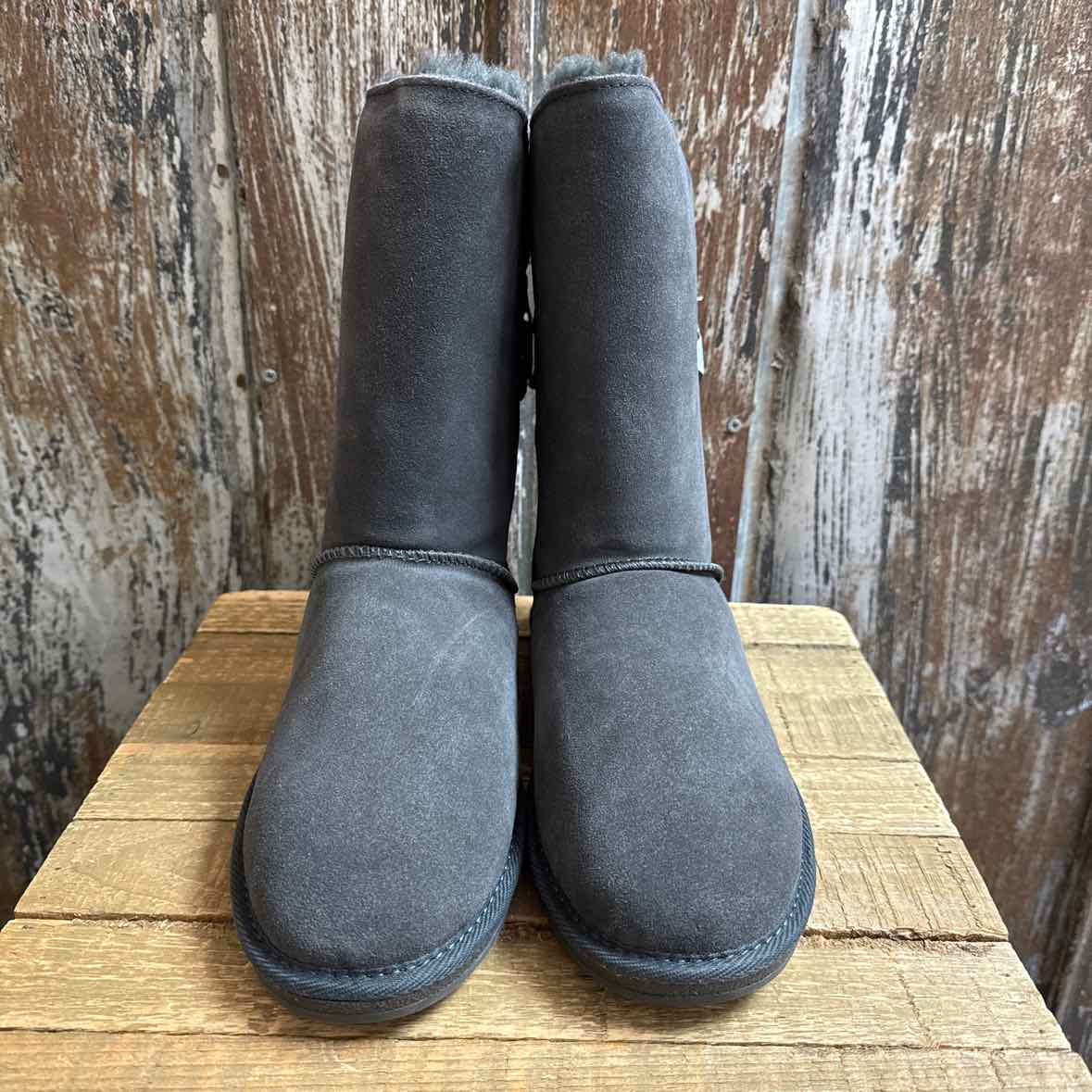 Tundra 10 Gray Boots