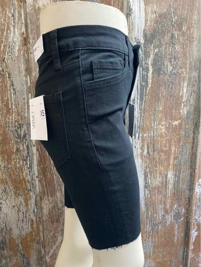 Vervet Size Extra Small (0/2) Black Shorts