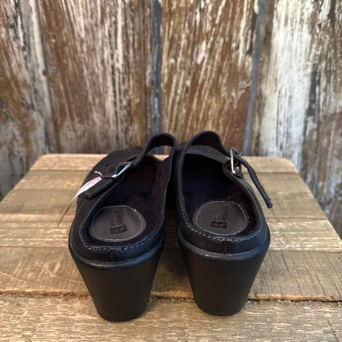 White Mountain 8 Black Shoes