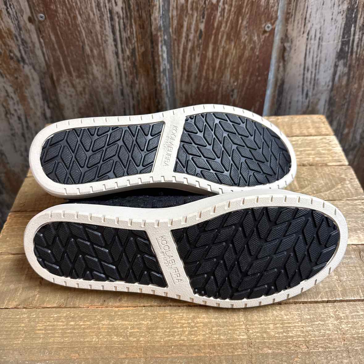Koolaburra by Ugg 7 Black Sneakers