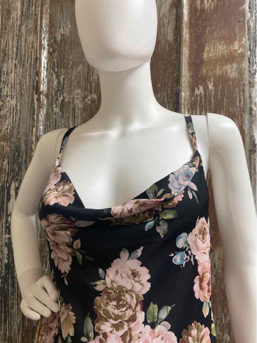 Torrid Size 1X Tan with flowers tops