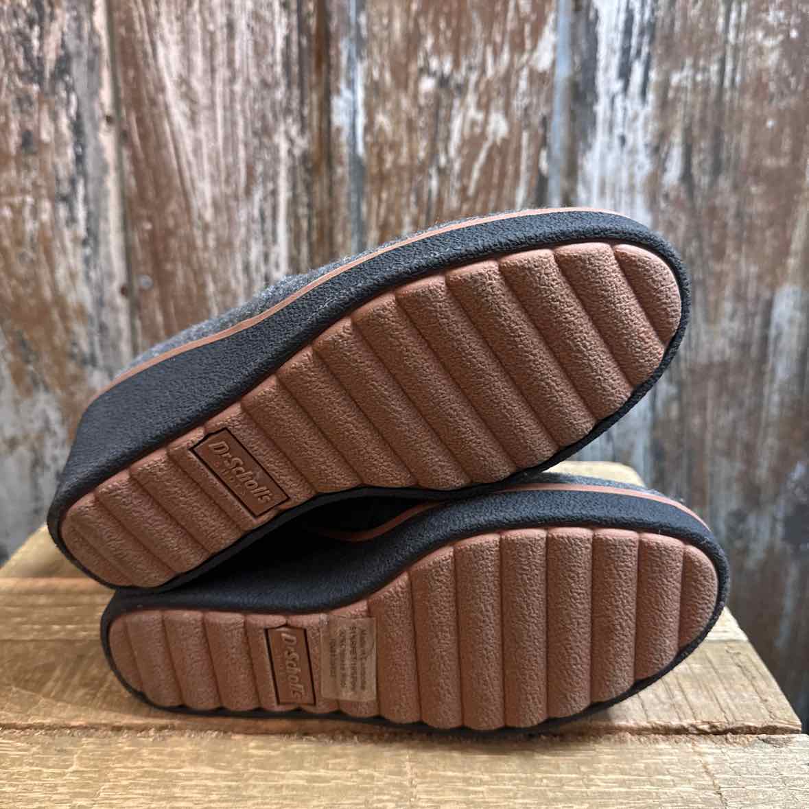 Dr. Scholl's 6 Gray Shoes