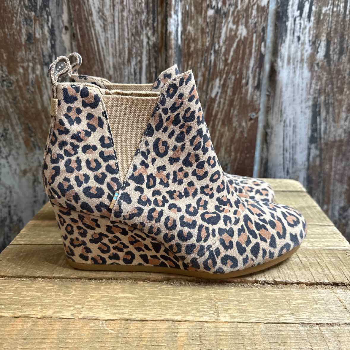 Toms 8.5 Animal Print Shoe Booties