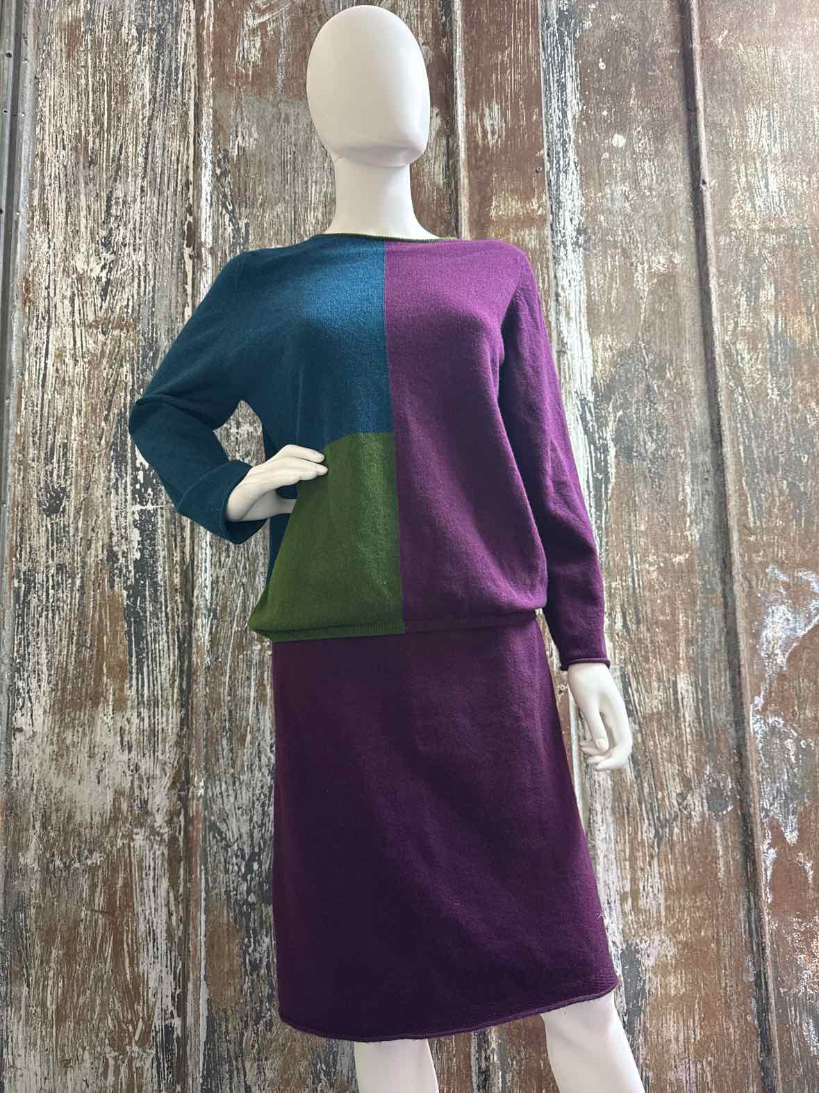 Hawico Size Small/Medium Blue & Purple Two Piece Set