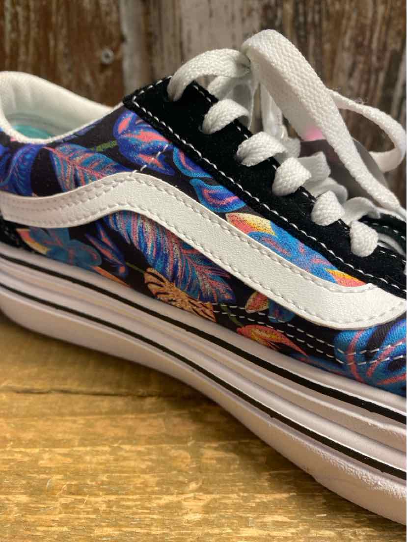 VANS 7 Black Print Sneakers