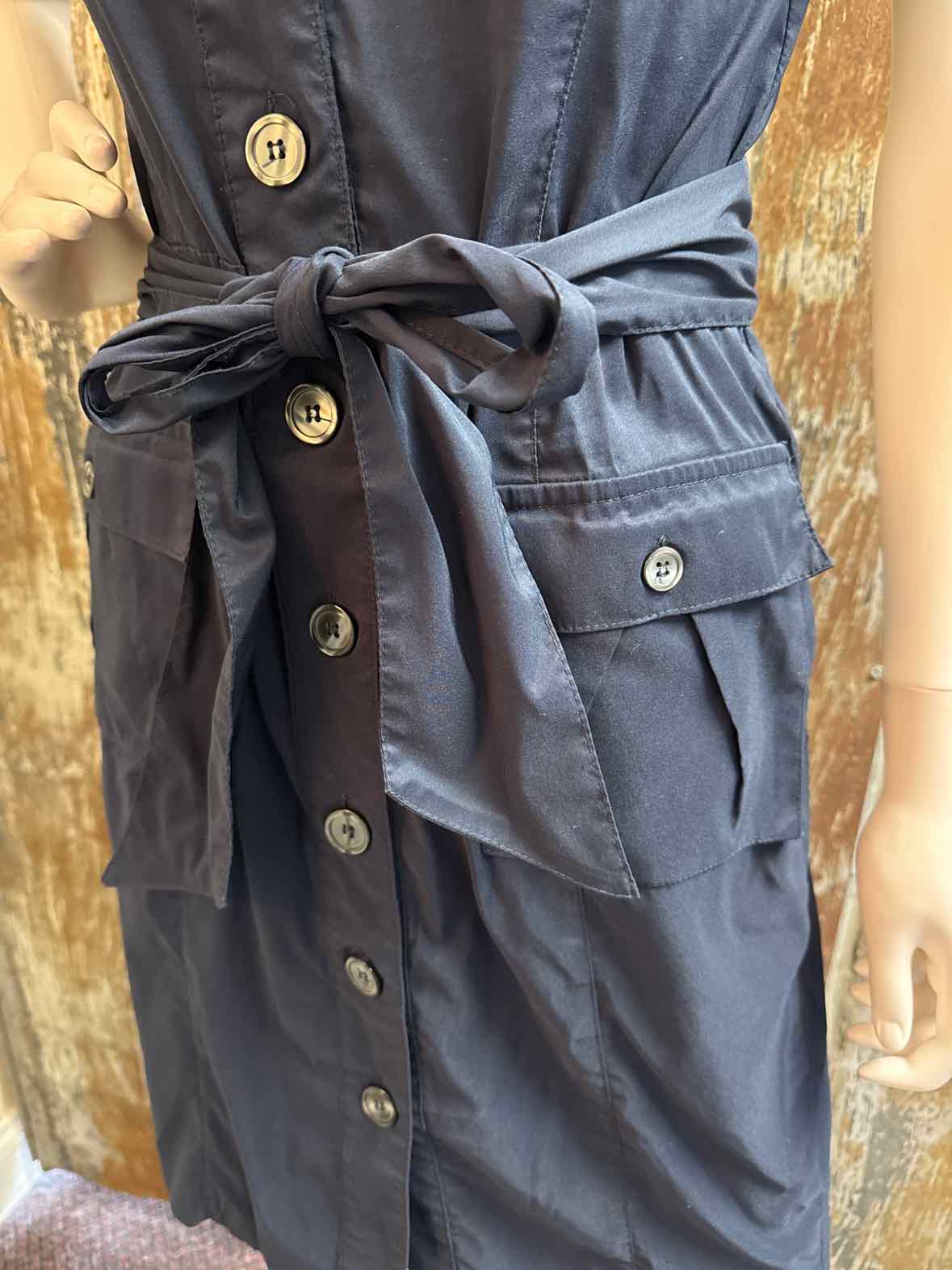 Diane Von Furstenberg Size 8 (Medium) Navy Dress