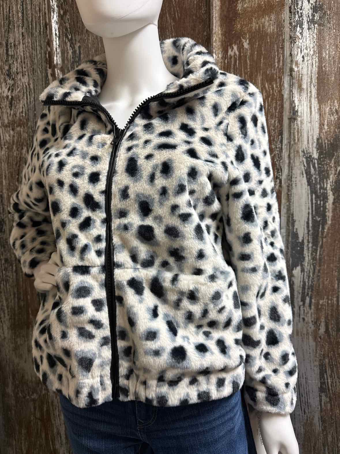 Skyes the limit Size Medium Petite Black & White Print Jacket