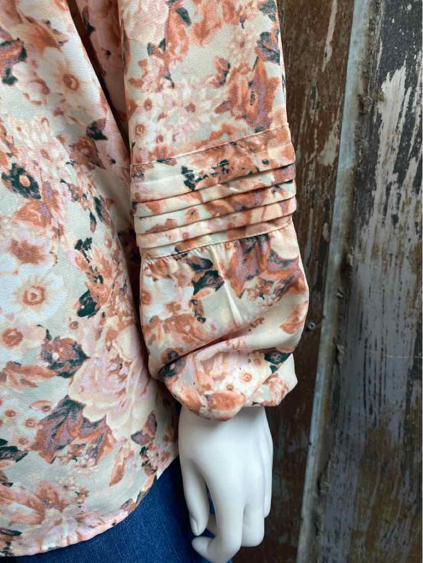 Lauren Conrad Size Extra Extra Large pink floral tops