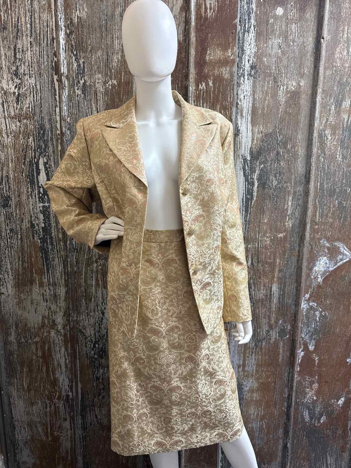 Kasper Size 16 (Extra Large) Gold 2 Piece Suit