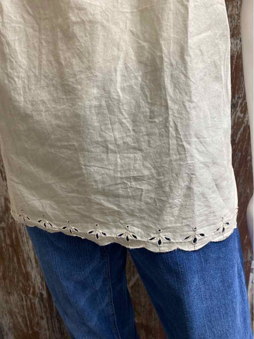 Loft Size 10 (Medium) Green tops