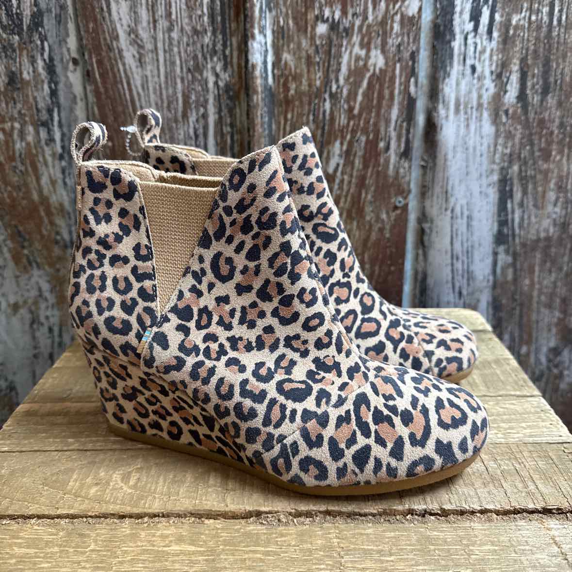 Toms 8.5 Animal Print Shoe Booties
