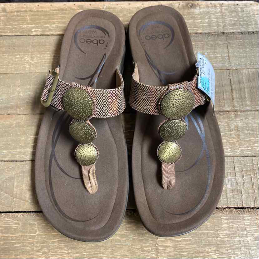 abeo 8 Brown Flipflops