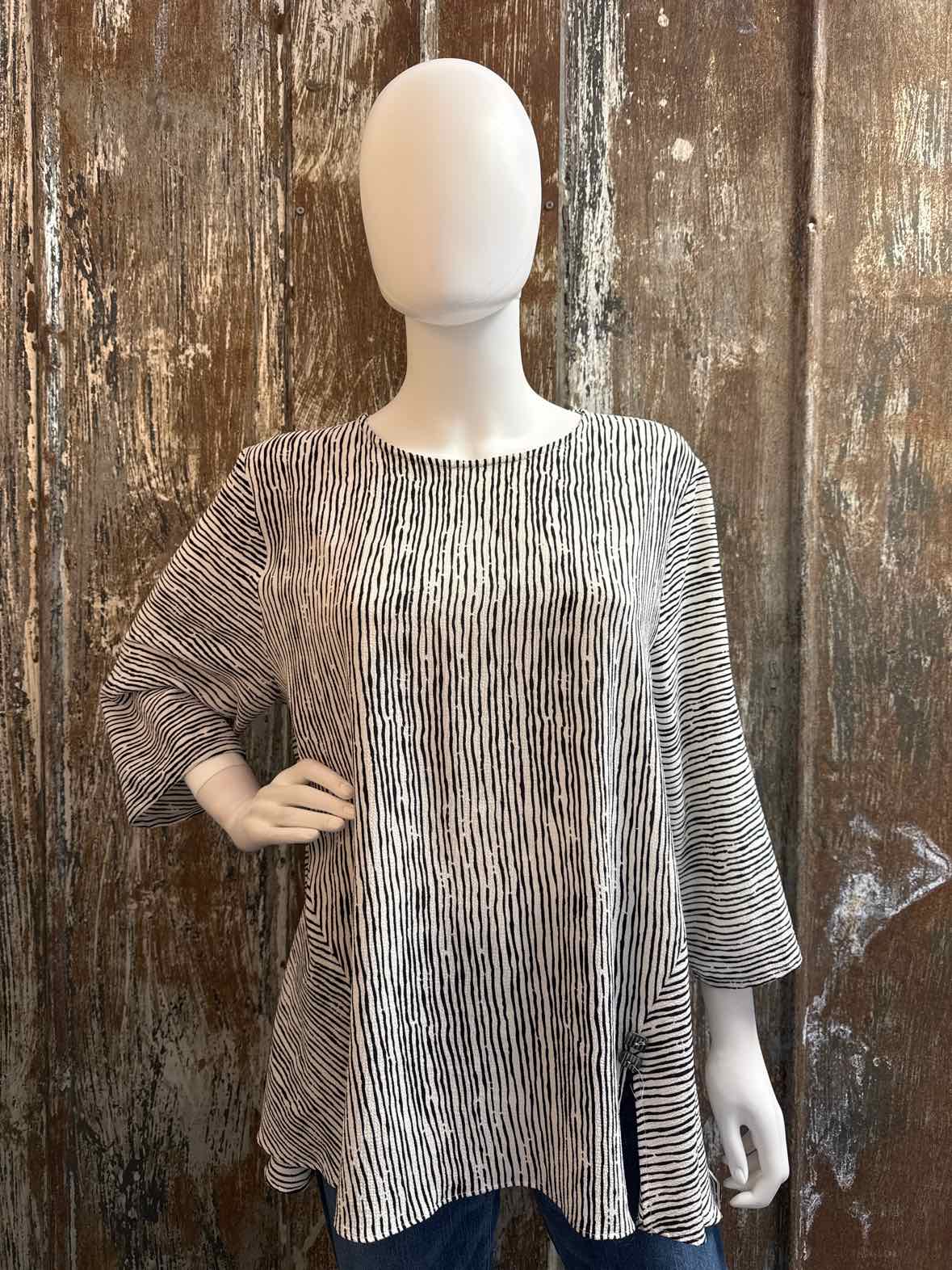 Niche Nilgun Derman Size Extra Large White/Black Print tops