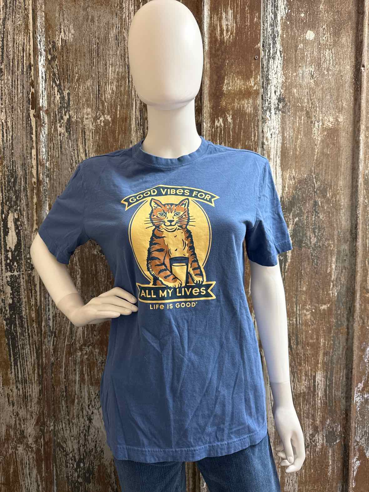 Life is Good Size small Blue T-shirt