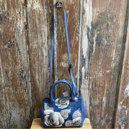 Anushka Purse
