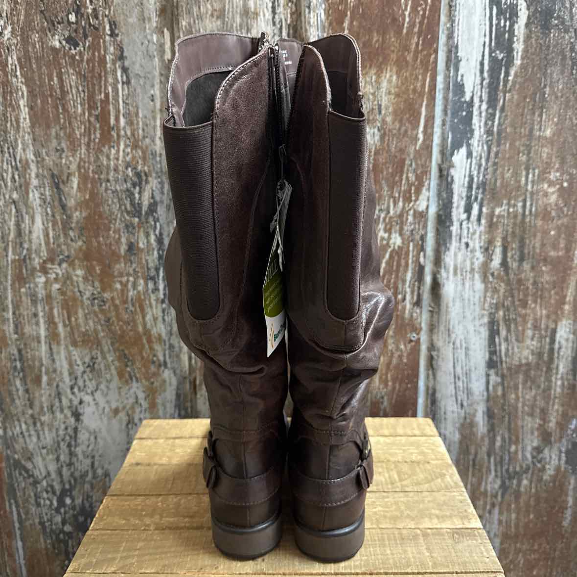 Baretraps 8W Brown Boots