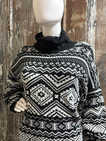 Loft Size Extra Large Black Print Sweater Dress